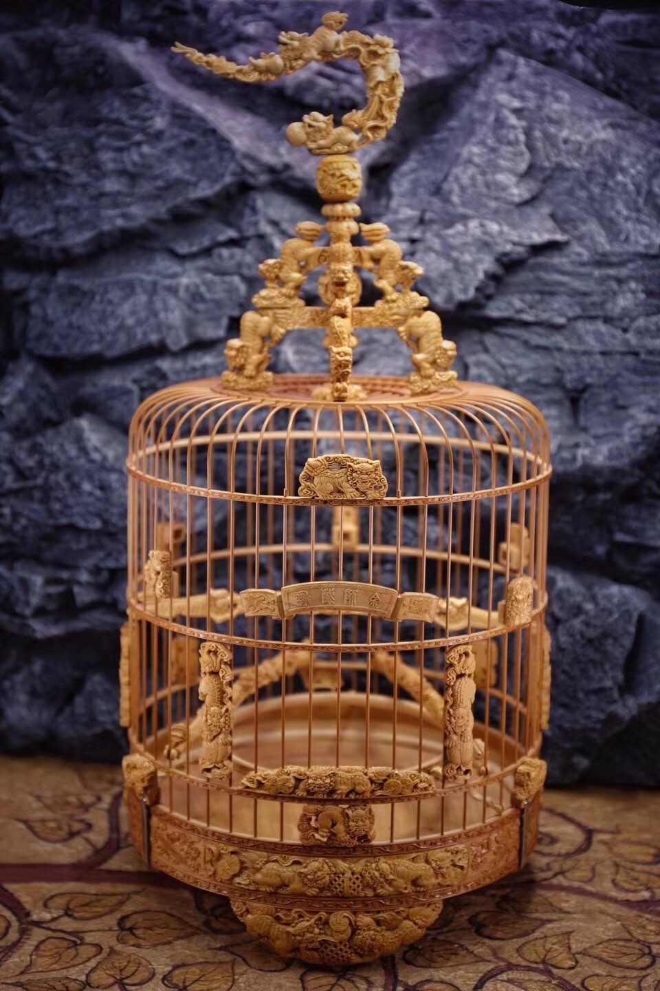 广式波笼(金狮献瑞)