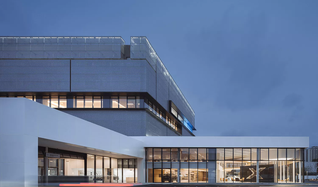 案例鉴赏—BMW成都体验中心（图ZMzI4NjQyOTQw） - 商业空间设计 - 站酷设计师中岙文化科技原创素材 - 站酷ZCOOL