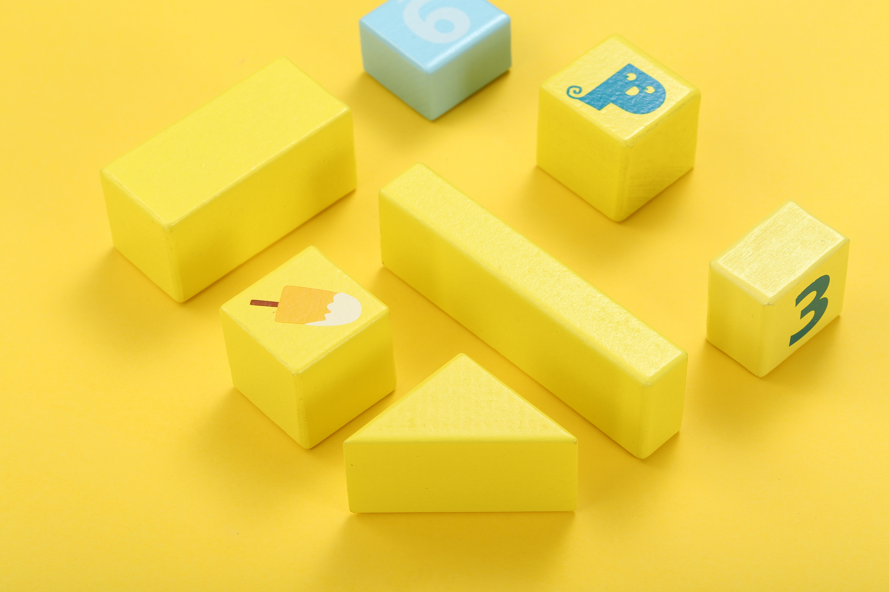 今天拍的是小朋友的 ji ji ji ji 积木啦|摄影|静物|小滦不是摄影师