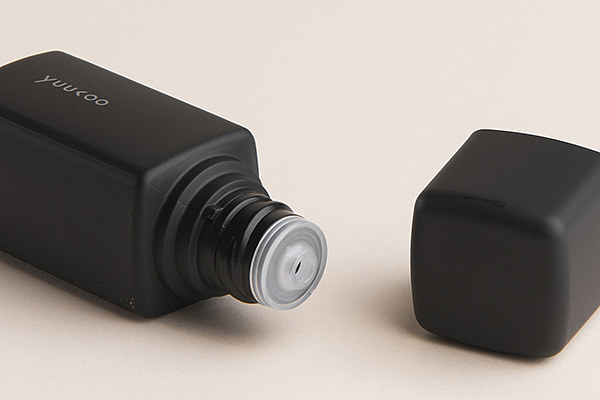 yuukoo cosmetic bottle