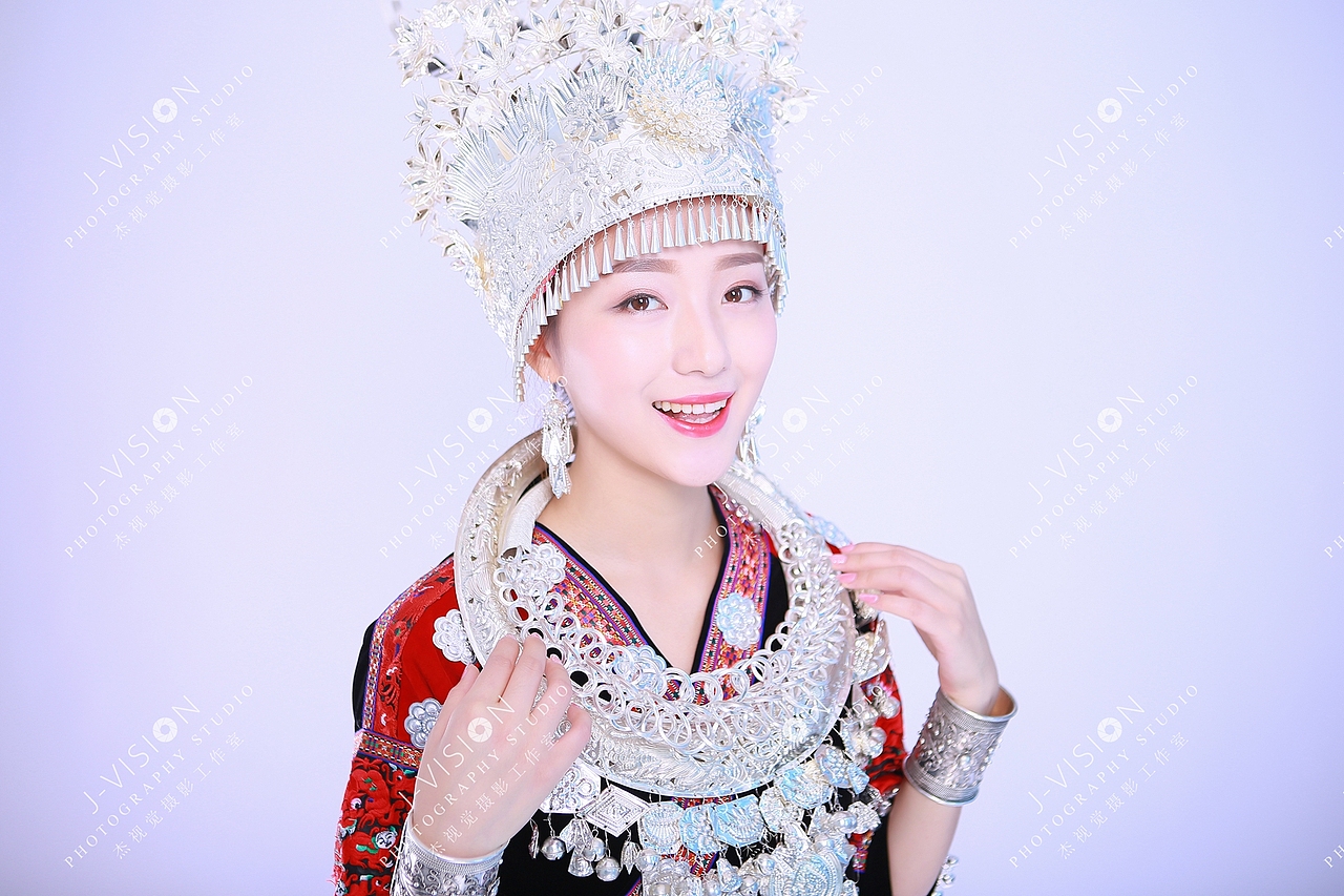 美丽的苗族女孩（图ZMTI4ODQyNjcy） - 人像摄影 - 站酷设计师JEGOO原创素材 - 站酷ZCOOL