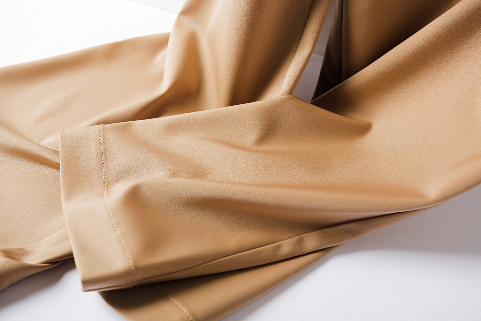 产品摄影,女装裤子白底图拍摄