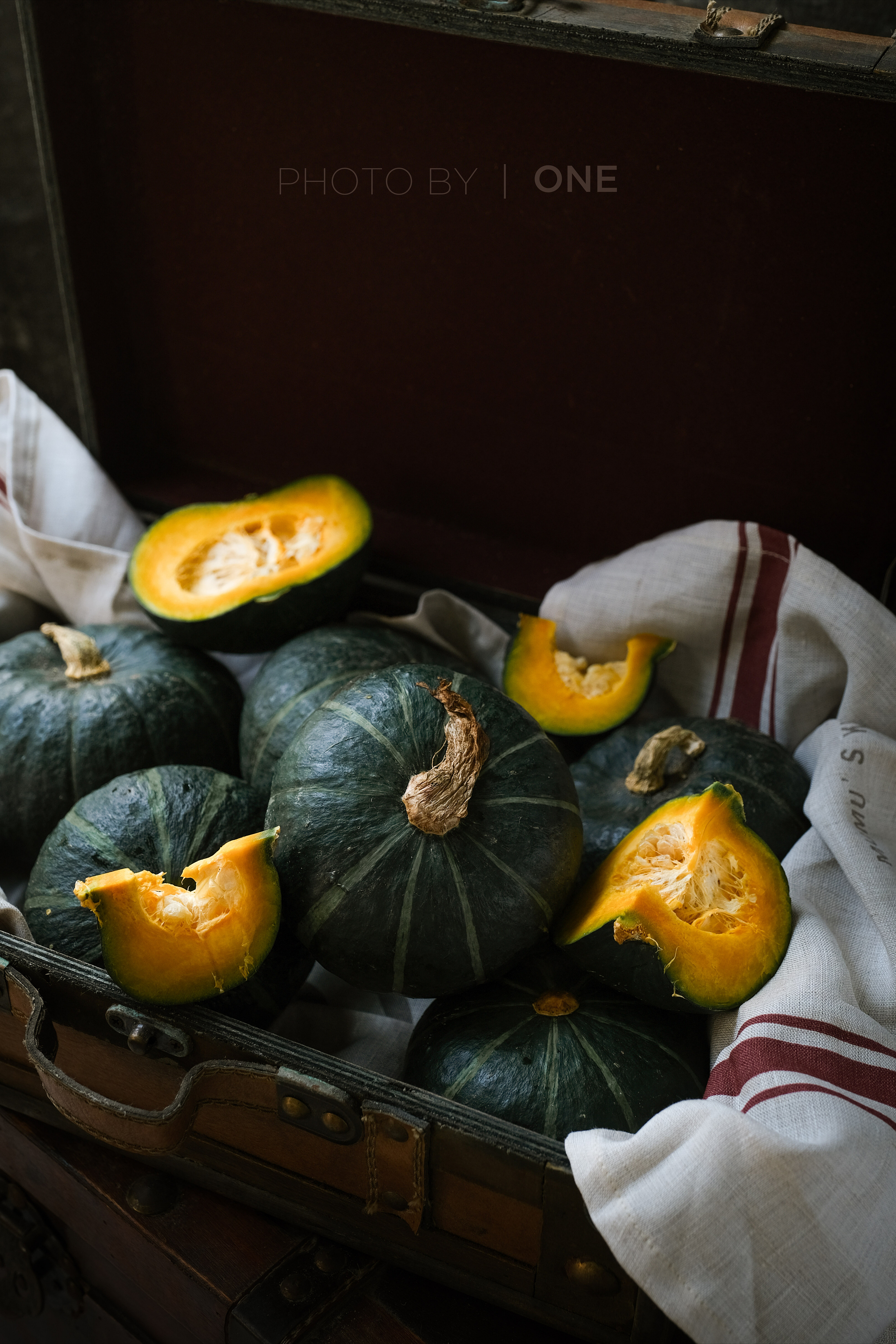 暗调南瓜|摄影|产品摄影|胖达白 - 原创作品 - 站酷 (zcool)