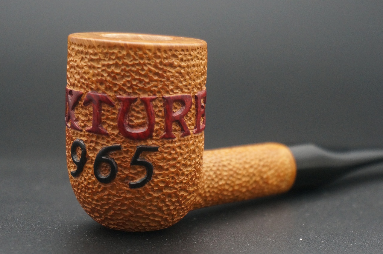 登喜路965睡帽纪念烟斗