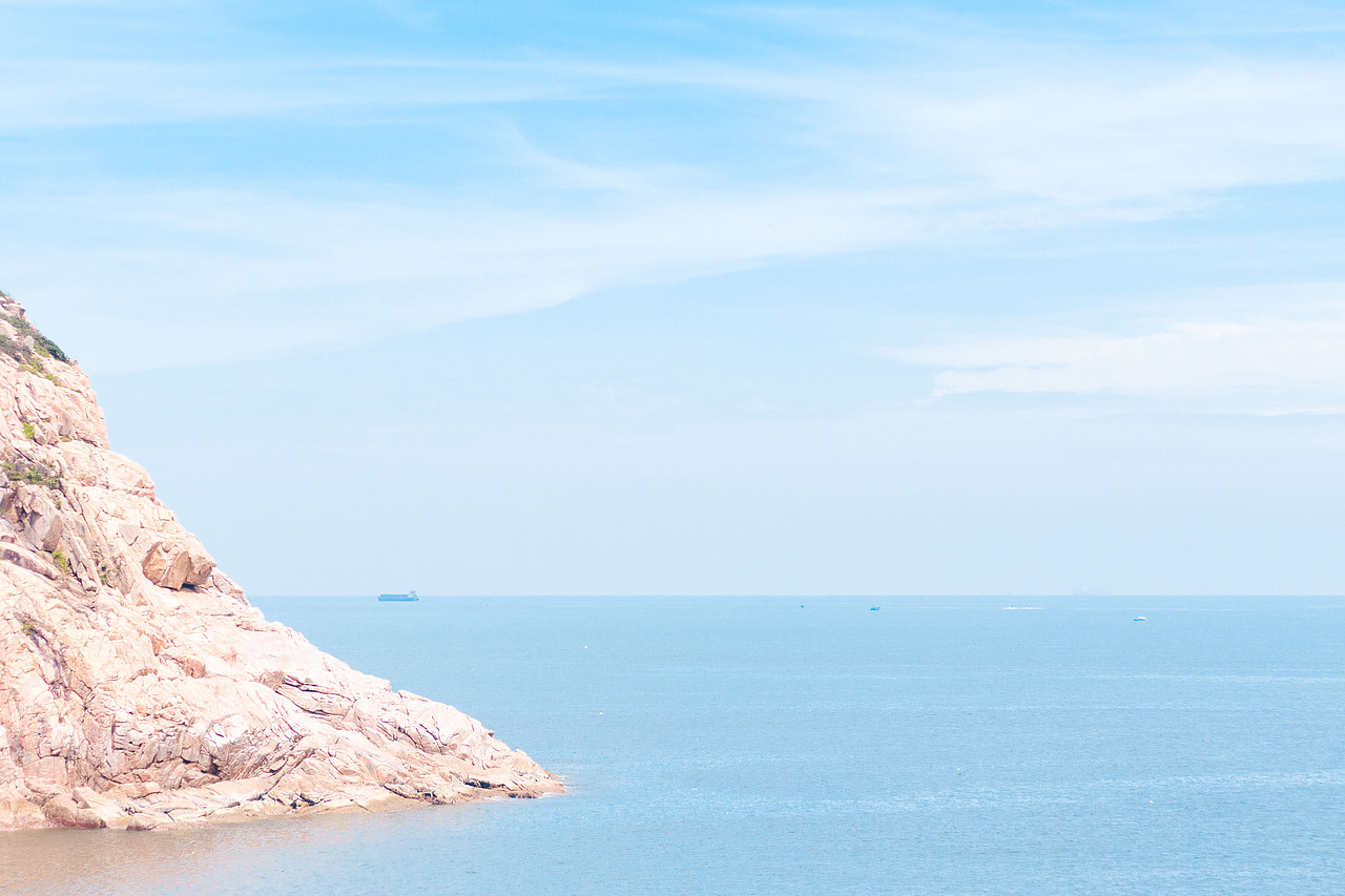 纯净的蓝色大海（图ZMjE1MTUyNDIw） - 风光摄影 - 站酷设计师一船长原创素材 - 站酷ZCOOL