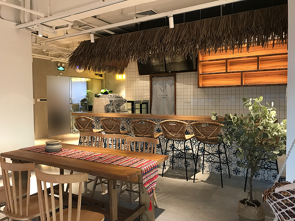 一个在甲级办公楼里的泰式下午茶咖啡店,业主的需求是希望能够打造一