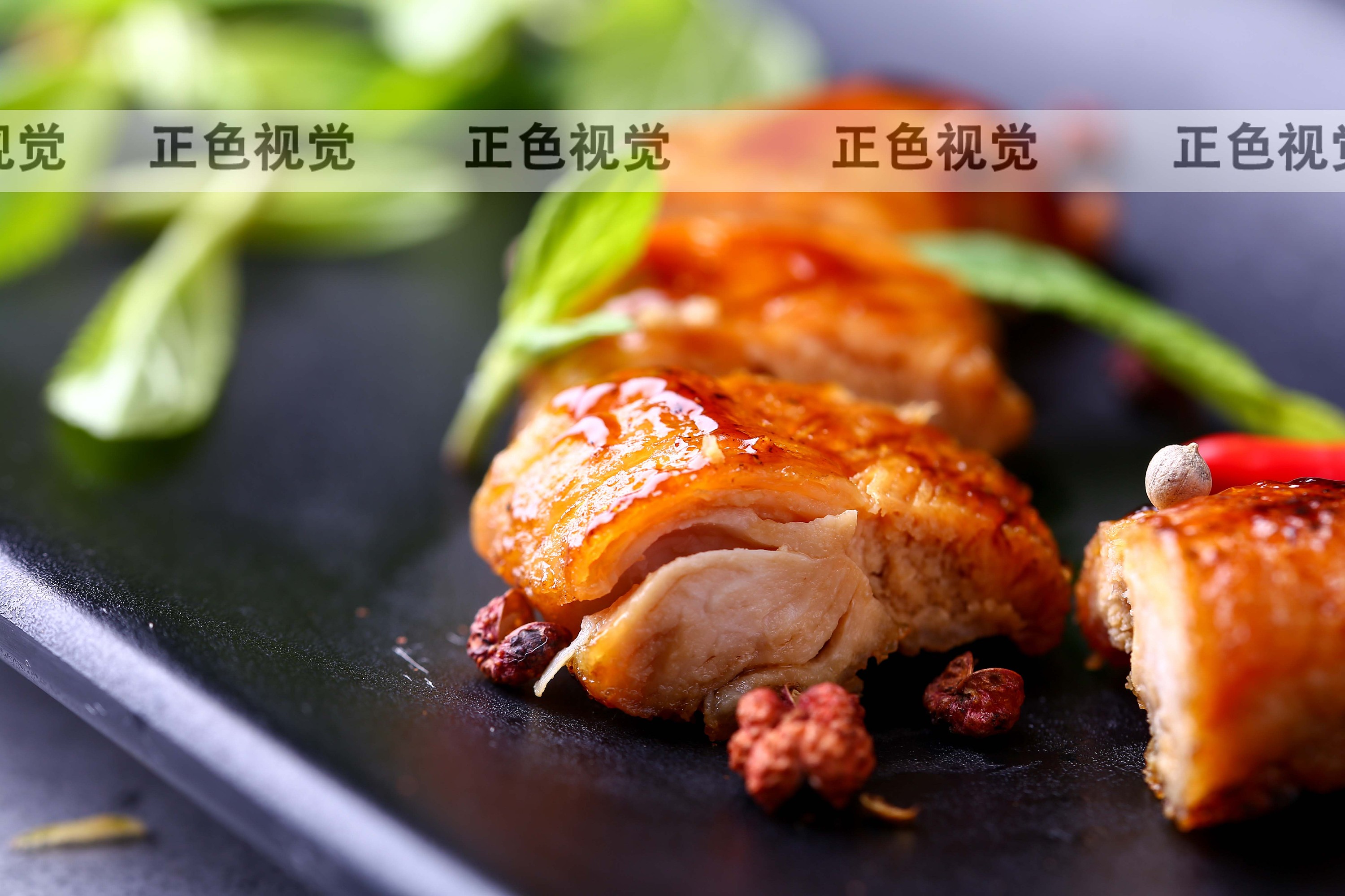 香煎鸡胸肉怎么做_香煎鸡胸肉的做法_球小厨（美食分享）_豆果美食