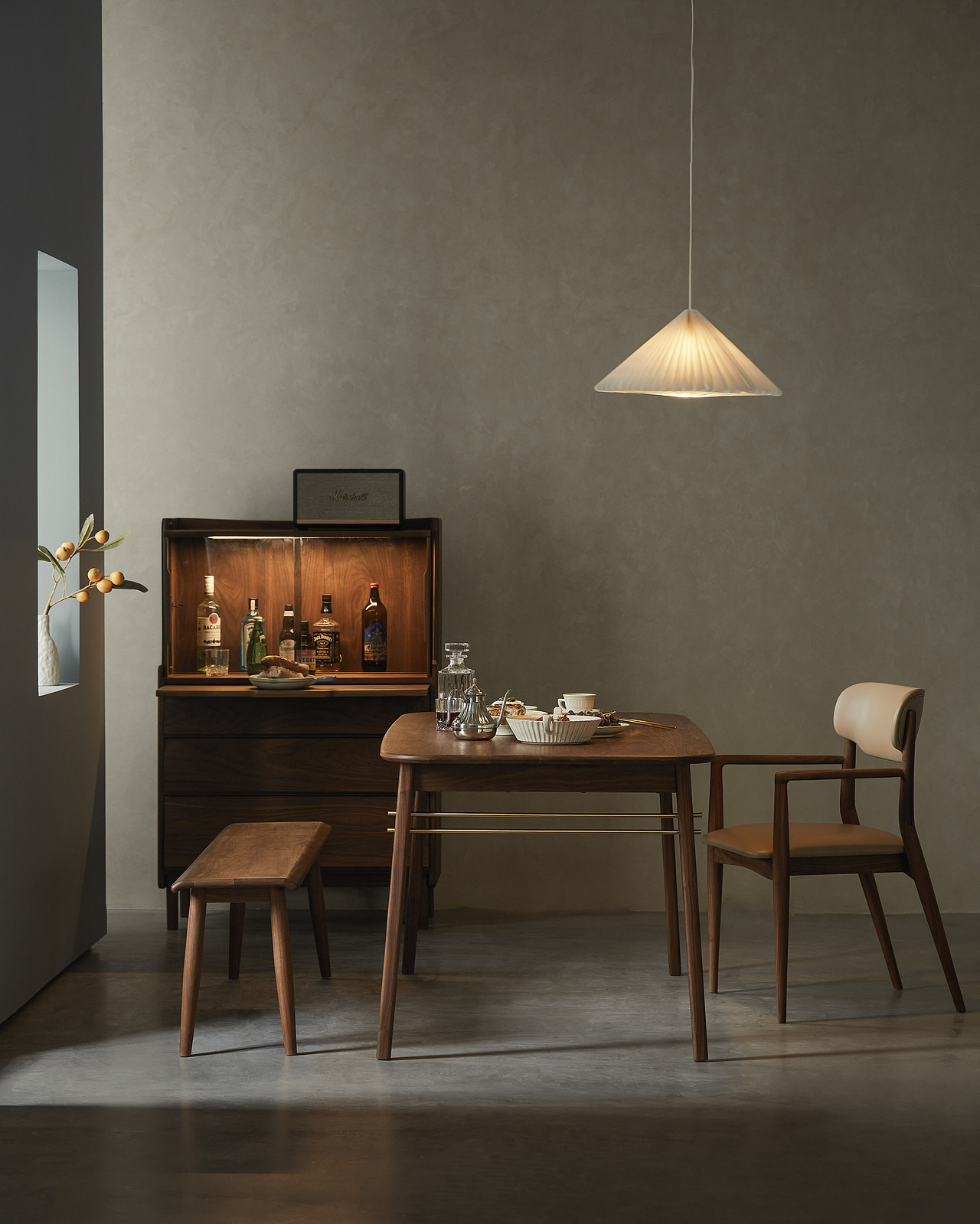 括号长凳 | 有弧度的凳子（图ZMjkxOTEwMDQw） - 生活用品 - 站酷设计师杏仁菜菜头原创素材 - 站酷ZCOOL