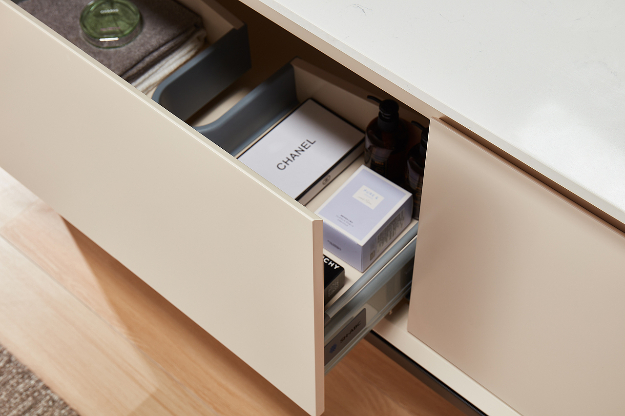 整体卫浴空间拍摄（含模特）（图ZMjU1ODI1MTM2） - 产品摄影 - 站酷设计师高卫摄影文化原创素材 - 站酷ZCOOL