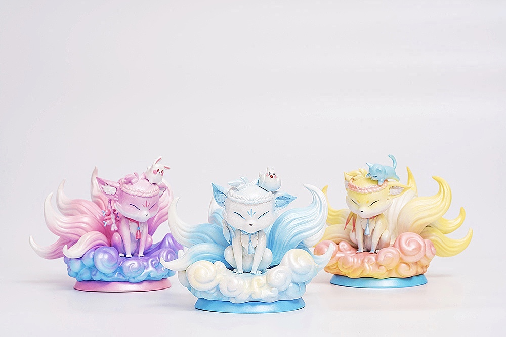 限量版珍珠色九尾狐手办