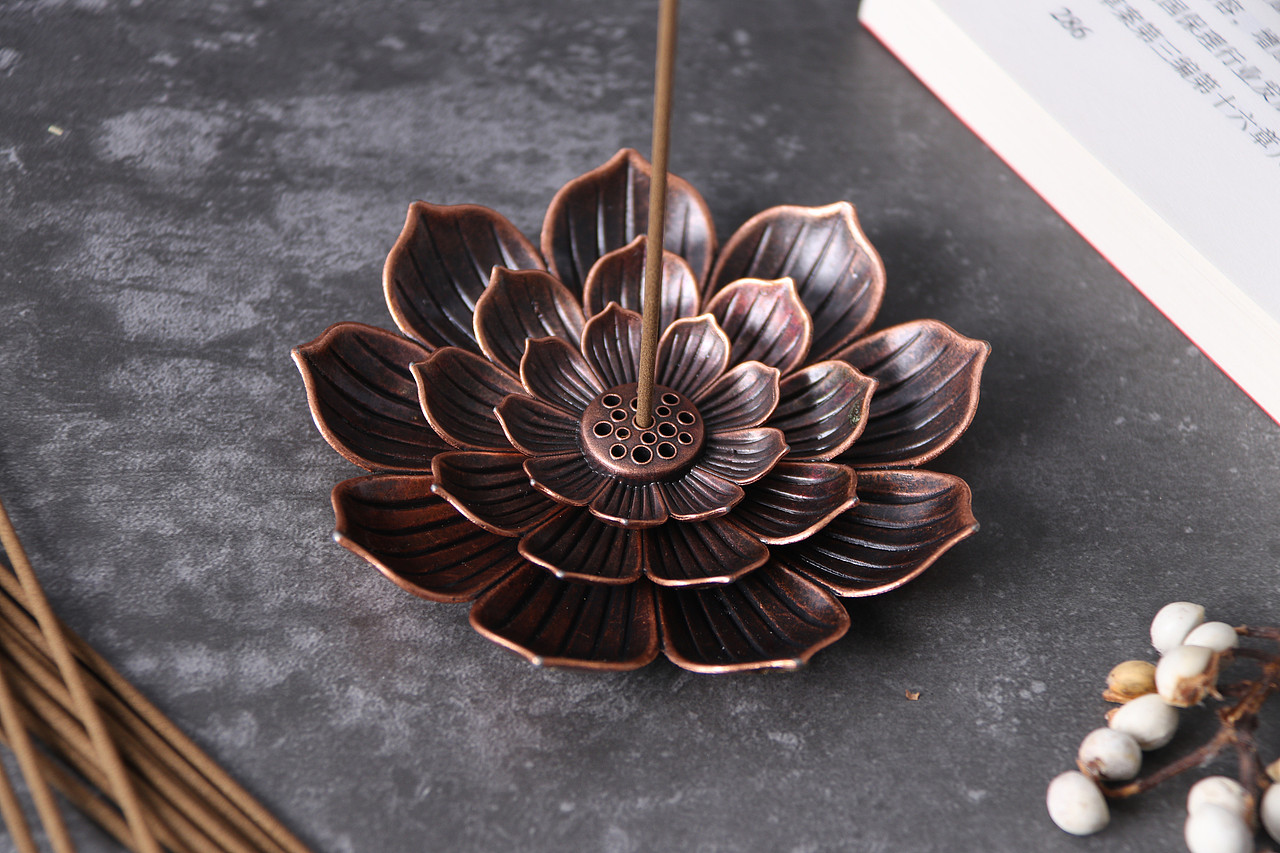 B03家居饰品\C12-香盘香插\V01莲花香盘