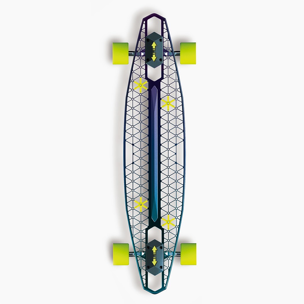 这块滑板用的材料少于一半,但强度是原来的两倍多