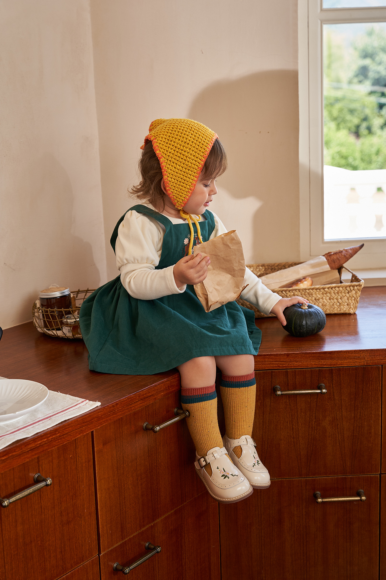 童装秋冬大片（图ZMzExMzQ5MTE2） - 海报 - 站酷设计师上海堇像视觉原创素材 - 站酷ZCOOL