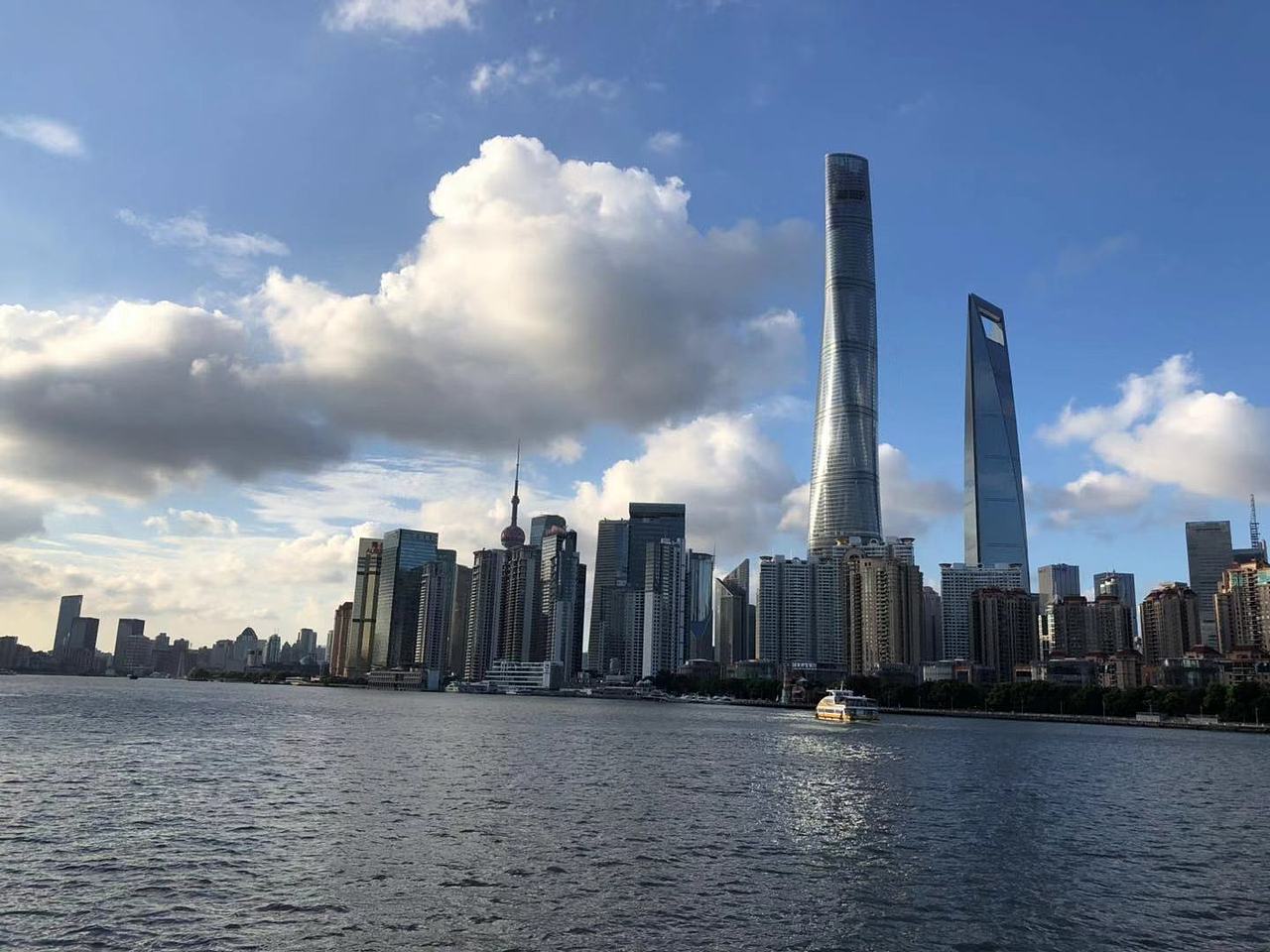 周末闲暇时候手机拍摄的