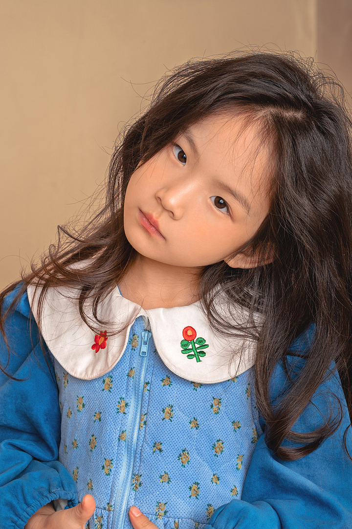 小可愛（圖ZMjgwNTcwMDEy） - 人像攝影 - 站酷設(shè)計師攝影師張洪山原創(chuàng)素材 - 站酷ZCOOL