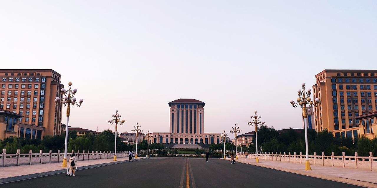 太原理工大学明向校区（图ZMTk3MDE1NDE2） - 风光摄影 - 站酷设计师KerreyZhao原创素材 - 站酷ZCOOL