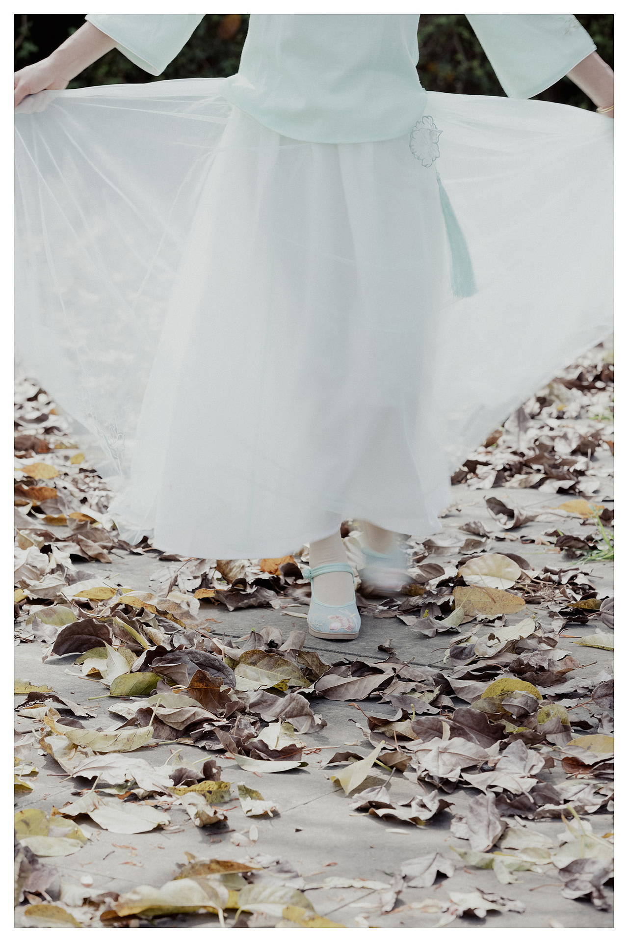 随风起舞（图ZMzU4MDczNTA4） - 人像摄影 - 站酷设计师春上喜食原创素材 - 站酷ZCOOL