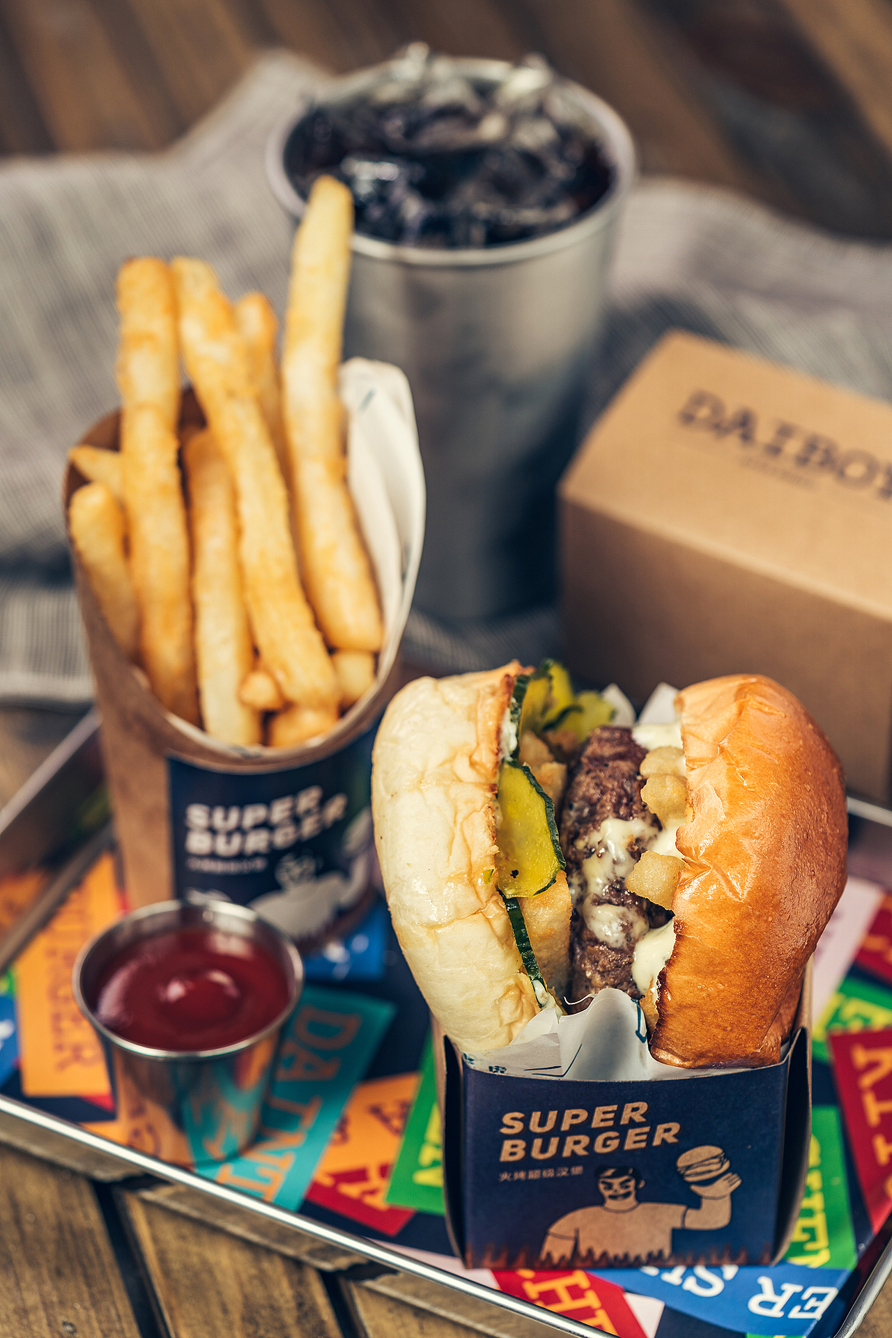 【美食摄影】美式汉堡拍摄（图ZMTYyNDEyMDA4） - 产品摄影 - 站酷设计师世纪美狮原创素材 - 站酷ZCOOL