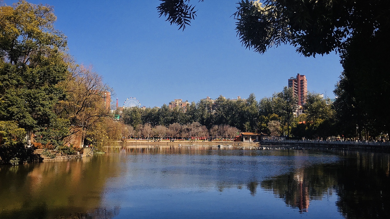 昆明｜好天气（图ZMjA0MzcyMjg4） - 风光摄影 - 站酷设计师欧润橘zwei原创素材 - 站酷ZCOOL