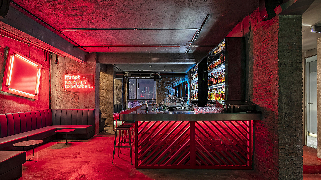 深圳沙嘴城中村酒吧