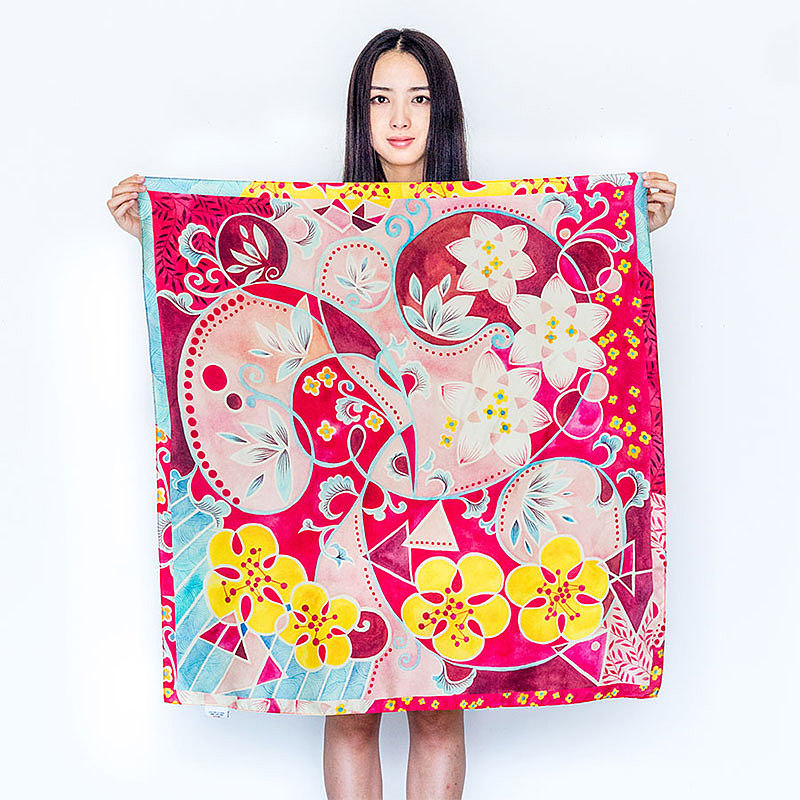 香美蛋子的手绘丝巾