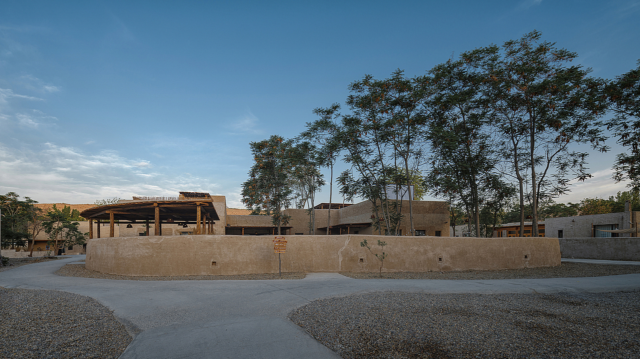 黄河宿集民宿-沙枣小院-室外景观（图ZMjExODM1ODE2） - 环境/建筑摄影 - 站酷设计师熹姐说原创素材 - 站酷ZCOOL