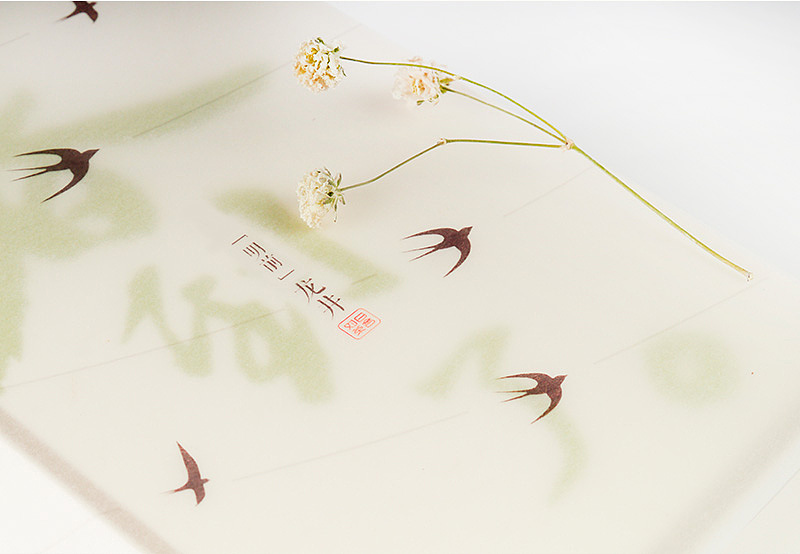 燕子归来 春天就藏在盒子里面。