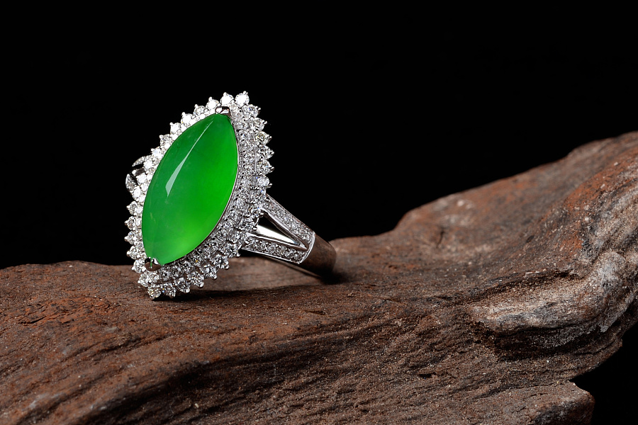 翡翠的魅力|产品|摄影|尧尧的珠宝眼 - 原创设计作品 - 站酷 (zcool)