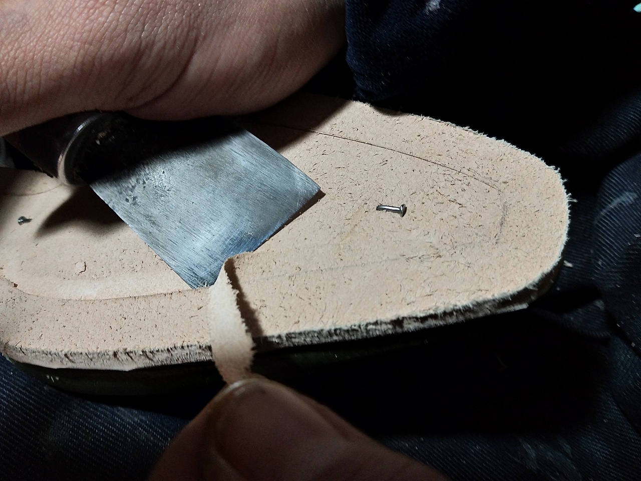 固特异手工鞋制作过程……