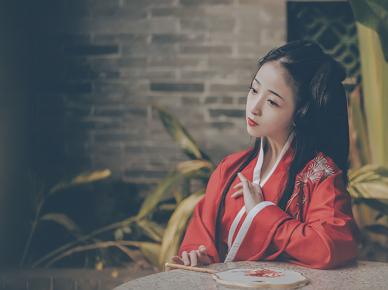 红颜－心若为城（图ZMTAyMDIyODM2） - 人像摄影 - 站酷设计师元元枯叶蝶原创素材 - 站酷ZCOOL