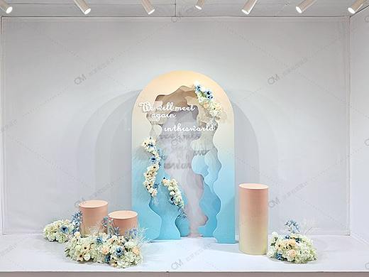 《春意浓》