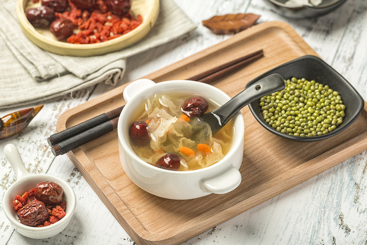 家常营养汤煲好喝美味的田园菜头汤、冬瓜八宝汤、翡翠松子羹