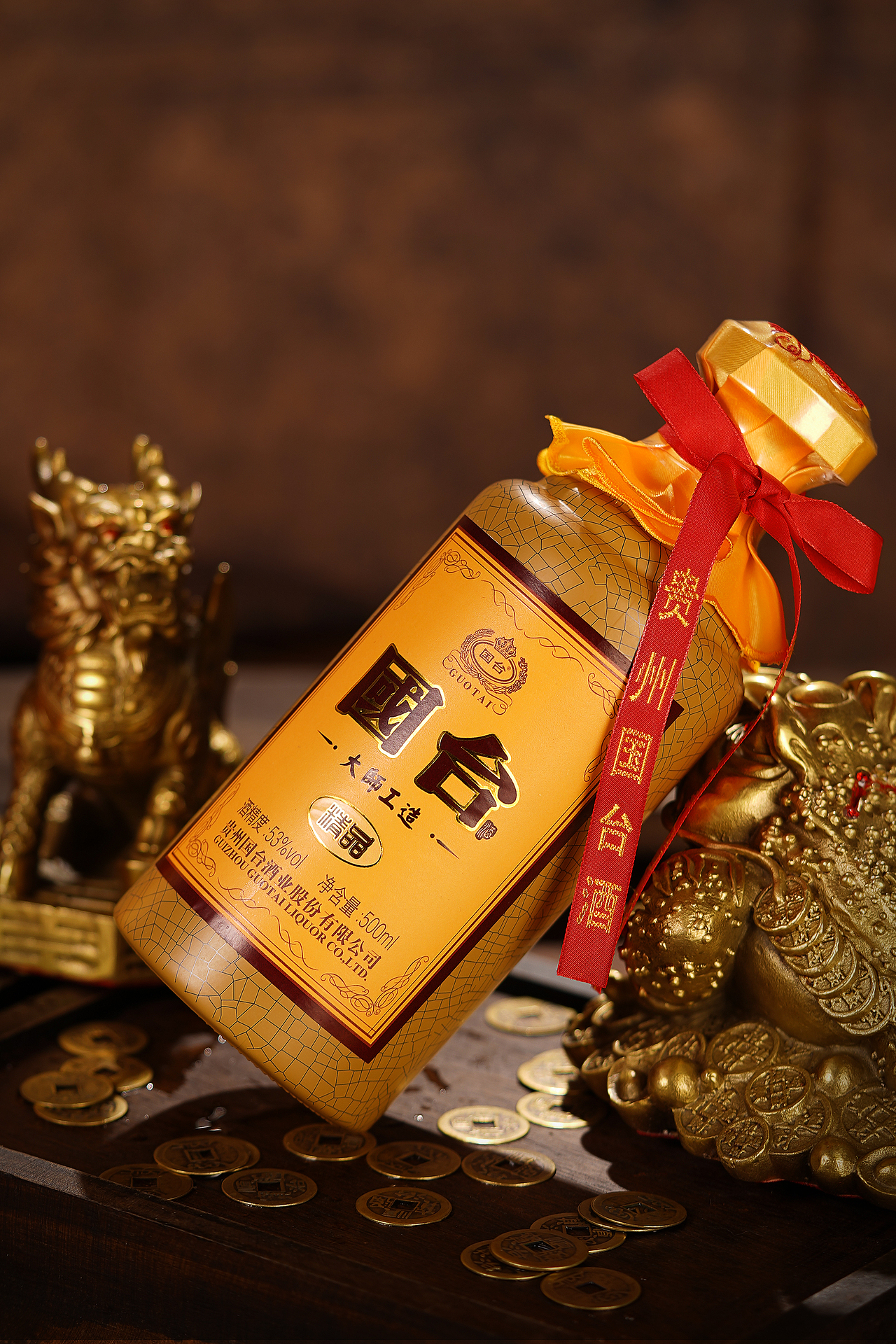 白酒拍摄国台大师工造精品酱香酒