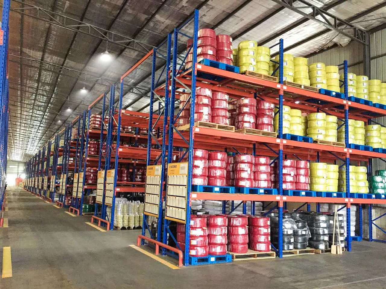 廣西縱覽線(xiàn)纜集團(tuán)車(chē)間部分展示（圖ZMjIwNzIzNDYw） - 其他工業(yè)/產(chǎn)品 - 站酷設(shè)計(jì)師懶小懶886原創(chuàng)素材 - 站酷ZCOOL