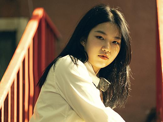 如果一个人喜欢一首歌，是因为歌里有她的故事。（个人主页-ZNTI1MjcwMjQ=） - 人像摄影 - 站酷设计师shu017原创素材 - 站酷ZCOOL