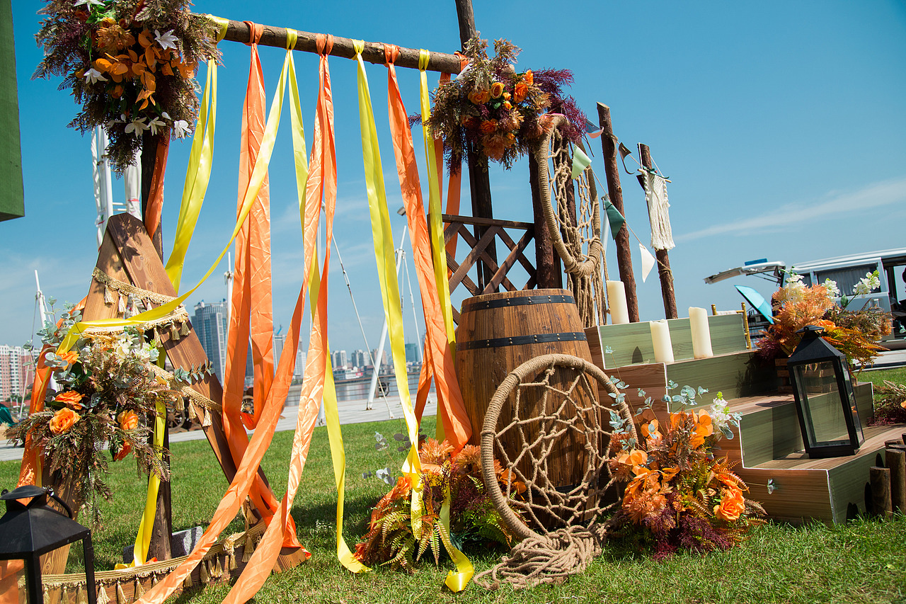 户外草坪婚礼|空间|舞台美术|_小鱼干儿_原创作品-站酷zcool