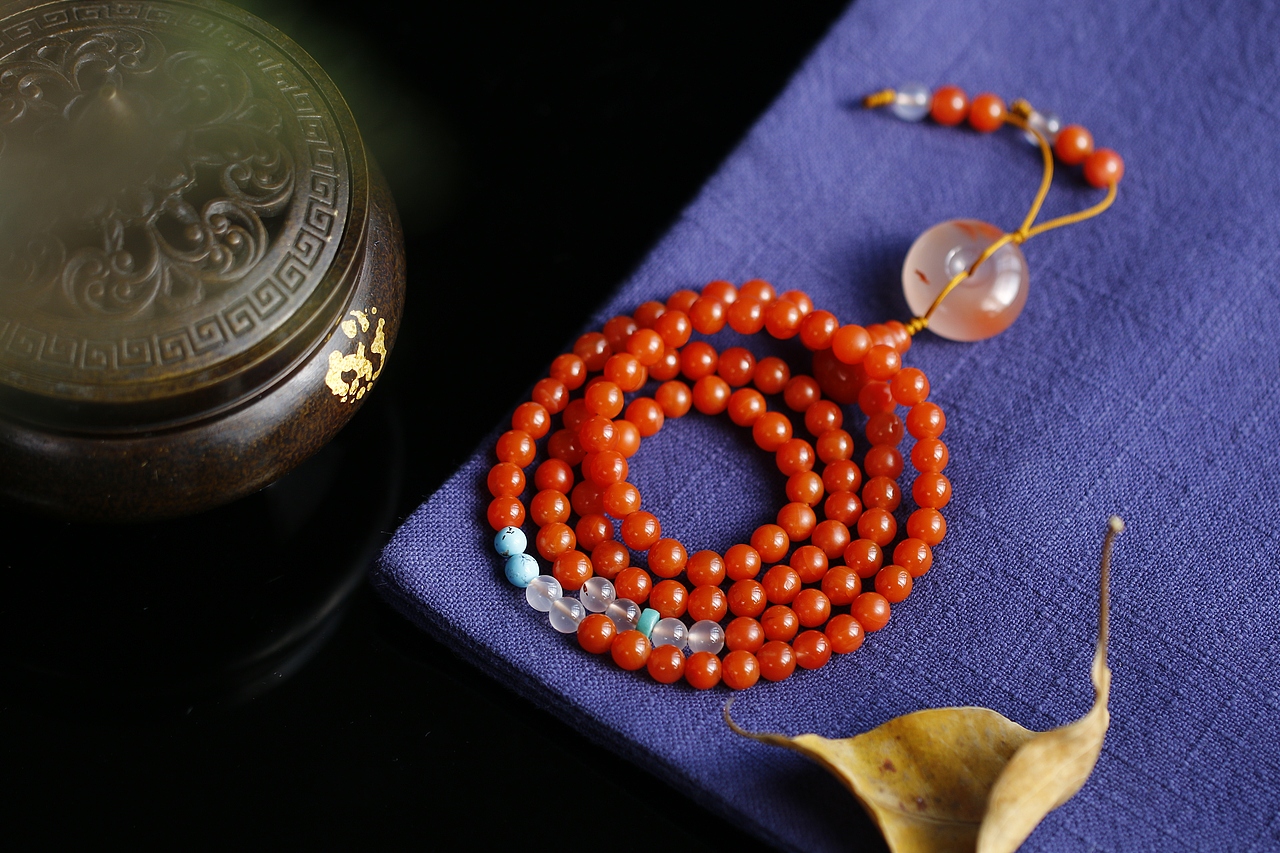 珠宝摄影——【云想衣裳花想容,彤云细飞醉满丛】一