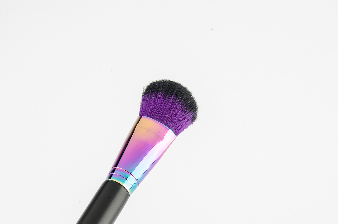 国际阿里化妆刷拍摄没有修图（图ZMTg1MzMwNTQw） - 产品摄影 - 站酷设计师狸猫视觉原创素材 - 站酷ZCOOL