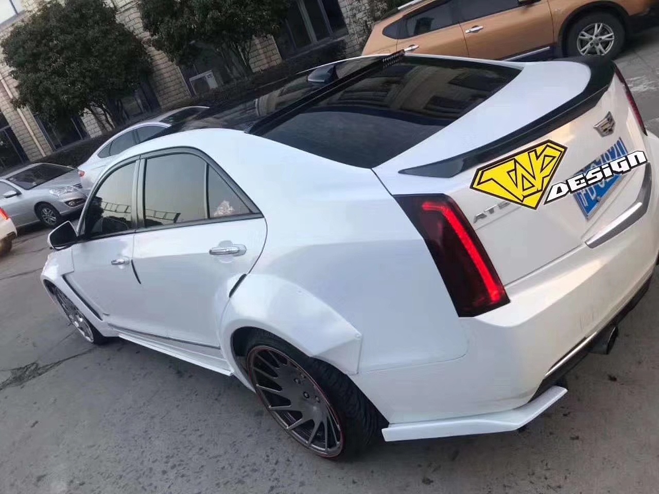 凯迪拉克atsl改装宽体包围碳纤四出后唇碳纤v尾翼