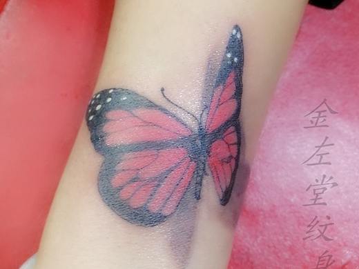 蝴蝶纹身遮盖疤痕修改老旧纹身水冶纹身金左堂