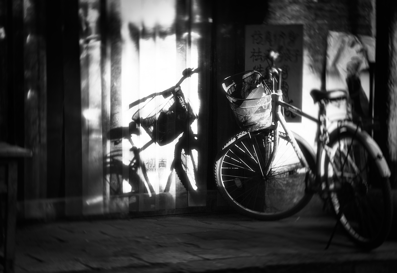 路过（图ZMTAyMTIyMTU2） - 人文/纪实摄影 - 站酷设计师二月初吉原创素材 - 站酷ZCOOL