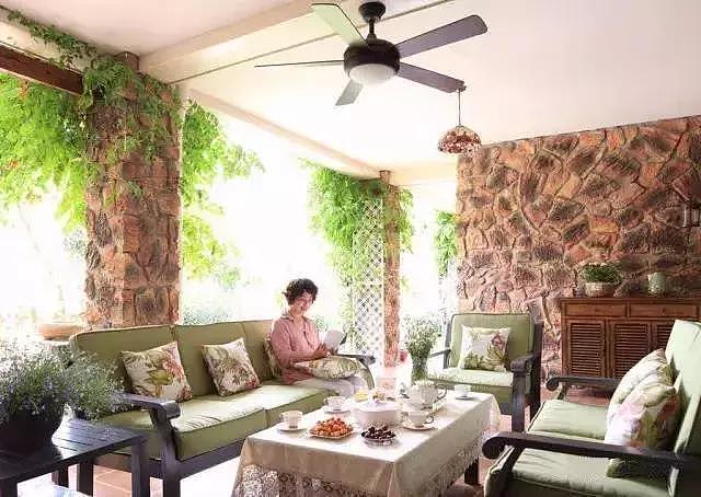 插画手绘设计。