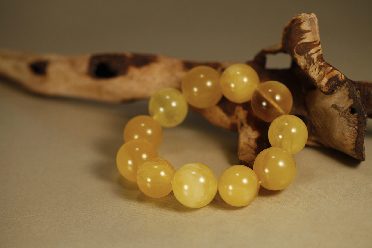 产品静物摄影电商产品拍摄餐具刀叉玉石拍摄琥珀蜜蜡（图ZMTQ0MjcxOTgw） - 产品摄影 - 站酷设计师睿杰嘉尔摄影公司原创素材 - 站酷ZCOOL