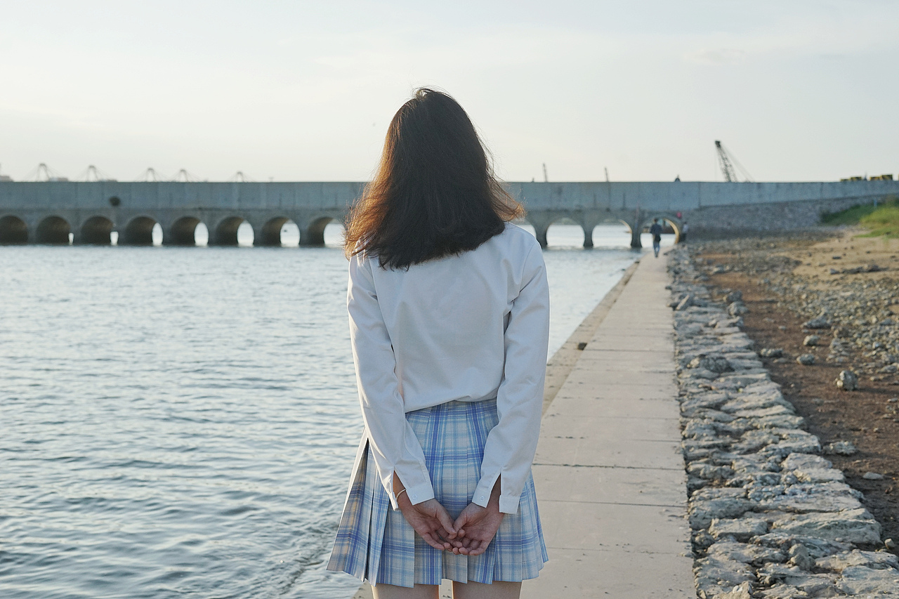 jk美少女中稳沙场（图ZMjczMzIwOTg0） - 人像摄影 - 站酷设计师碧海蓝天梦原创素材 - 站酷ZCOOL