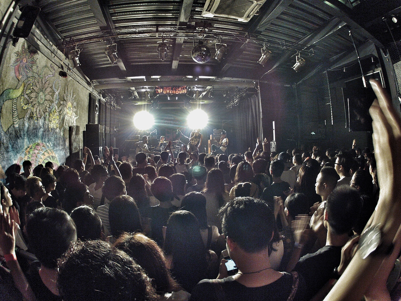 SDlivehouse4周年照片