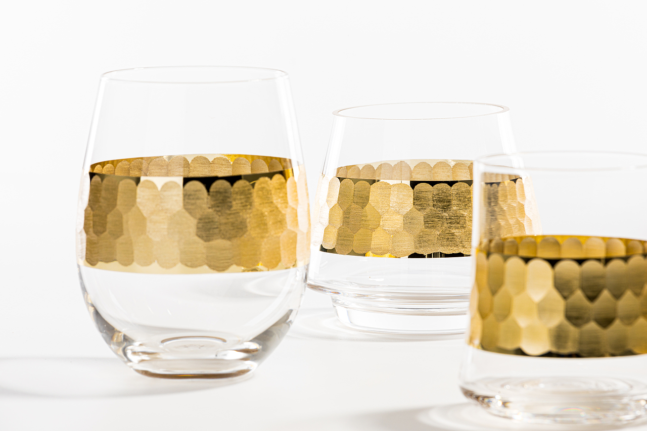 《月亮 太阳》| 水杯 | 酒杯 | 玻璃杯 | 餐具（图ZMTkzMDAxOTQ0） - 产品摄影 - 站酷设计师一毛拍美器原创素材 - 站酷ZCOOL