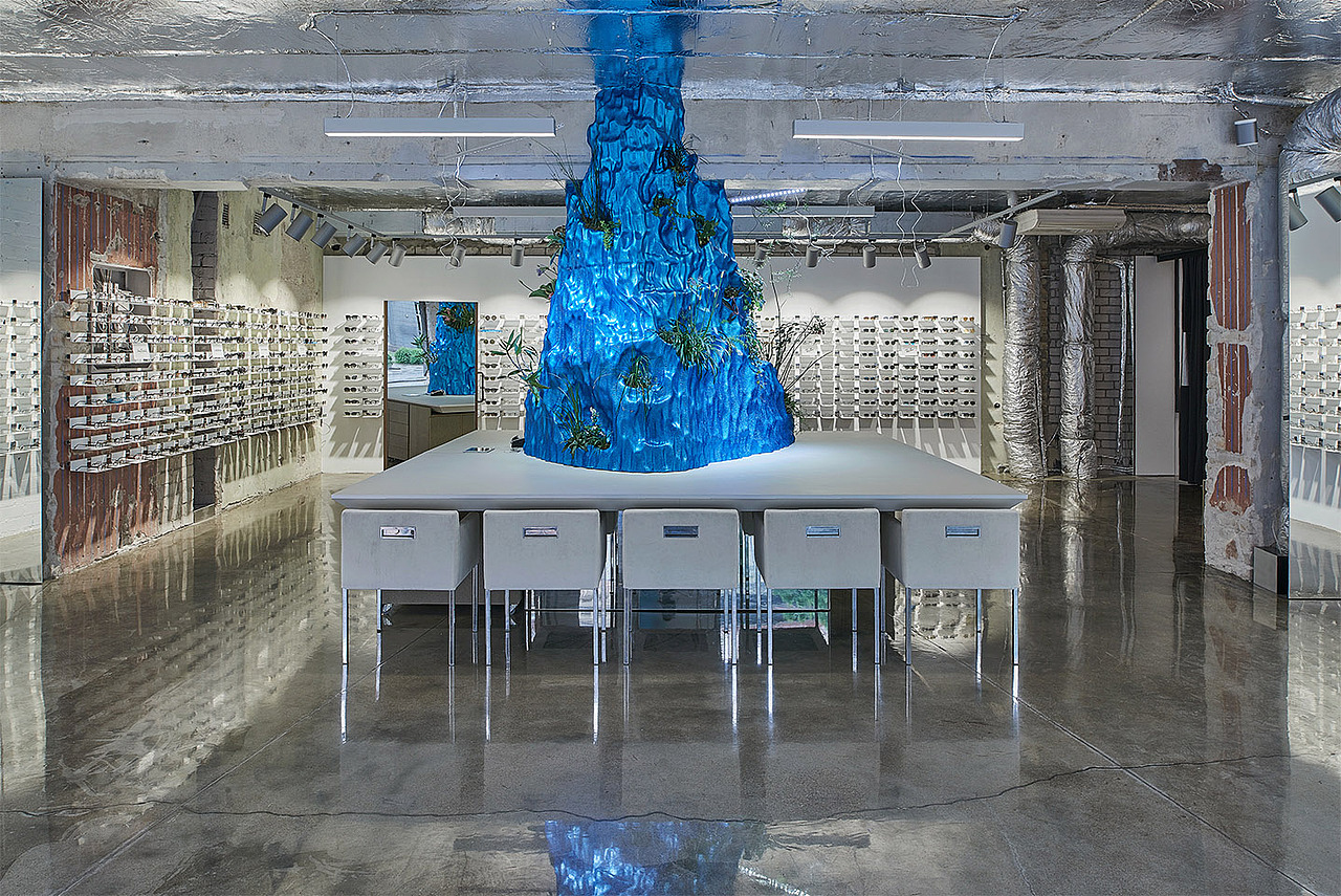 Friends & Frames眼镜店