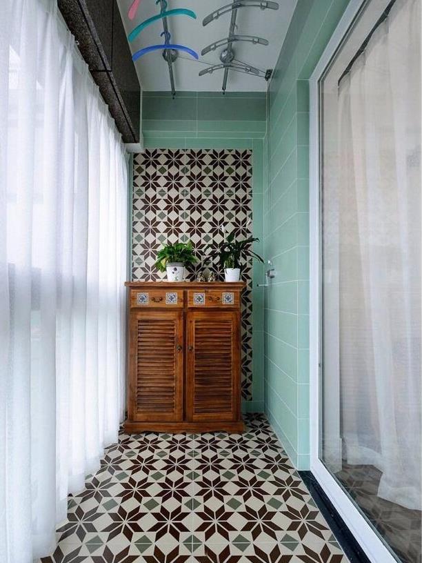 宜家装饰-新房装修阳台怎么铺砖既漂亮还不过时!