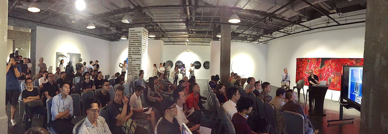 慈悲与智慧 | Maitreya Karuna & Prajna
Ⓜ️展览持续中:2017年6月28日–8月27日<br>️展览地点:外滩三号沪申画廊(上海市黄浦区中山东一路三号) 现场有VR眼镜供使用体验~