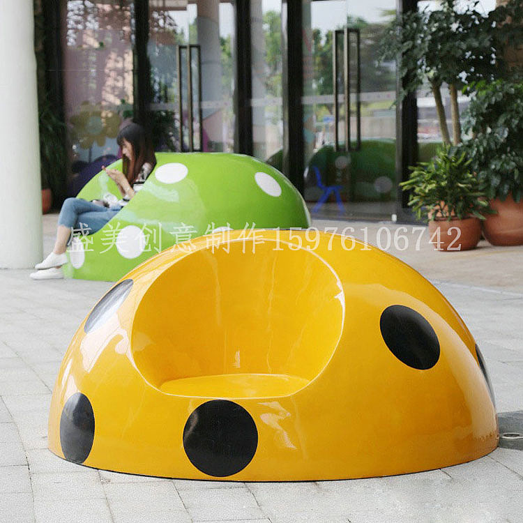 户外玻璃钢七星瓢虫座椅甲壳虫凳子耐高温老化休闲椅